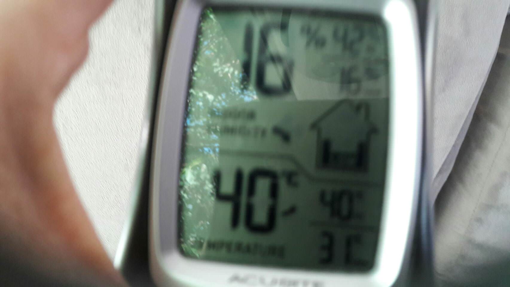 拍攝於新疆沙漠區，濕度僅16%